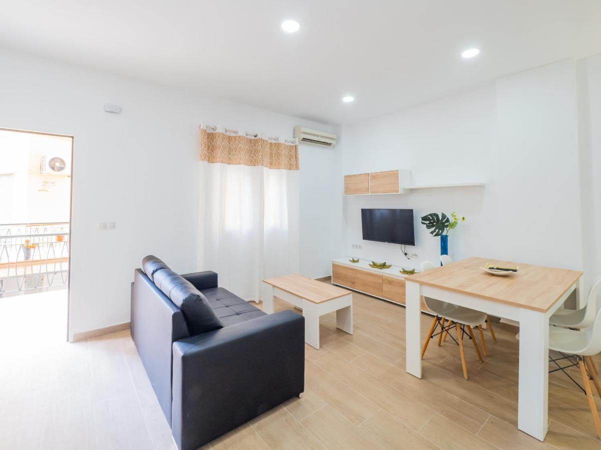 Cubo'S Urban Studio Turisbelen Малага Экстерьер фото
