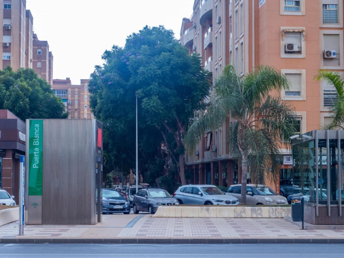 Cubo'S Urban Studio Turisbelen Малага Экстерьер фото